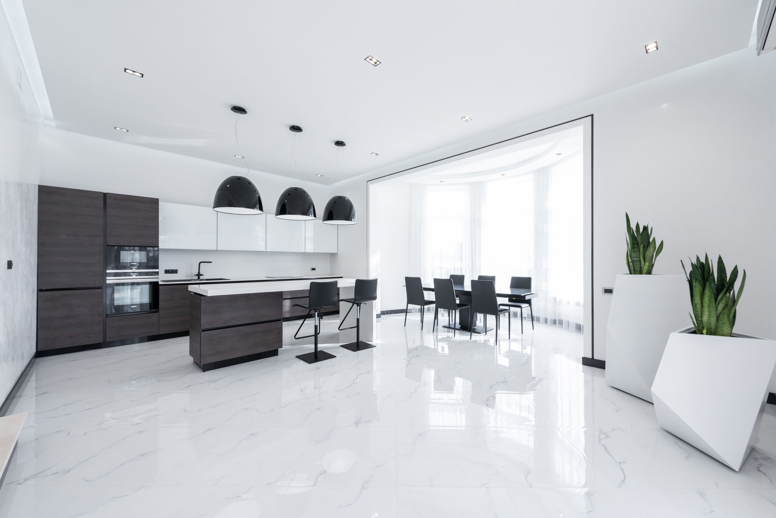 Cuisine moderne sol marbre blanc epoxy