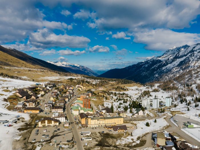 Où vivre en montagne pas cher sans sacrifier ton cadre de vie ?